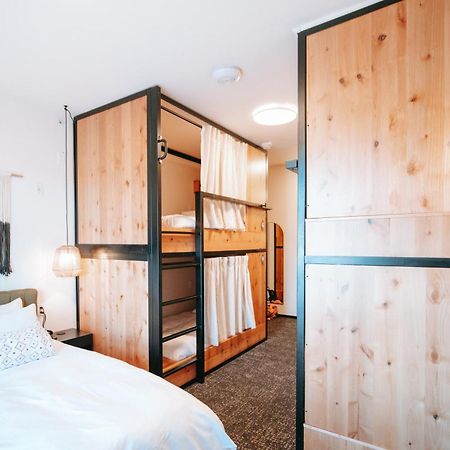 Hotel Kinship Landing à Colorado Springs Extérieur photo