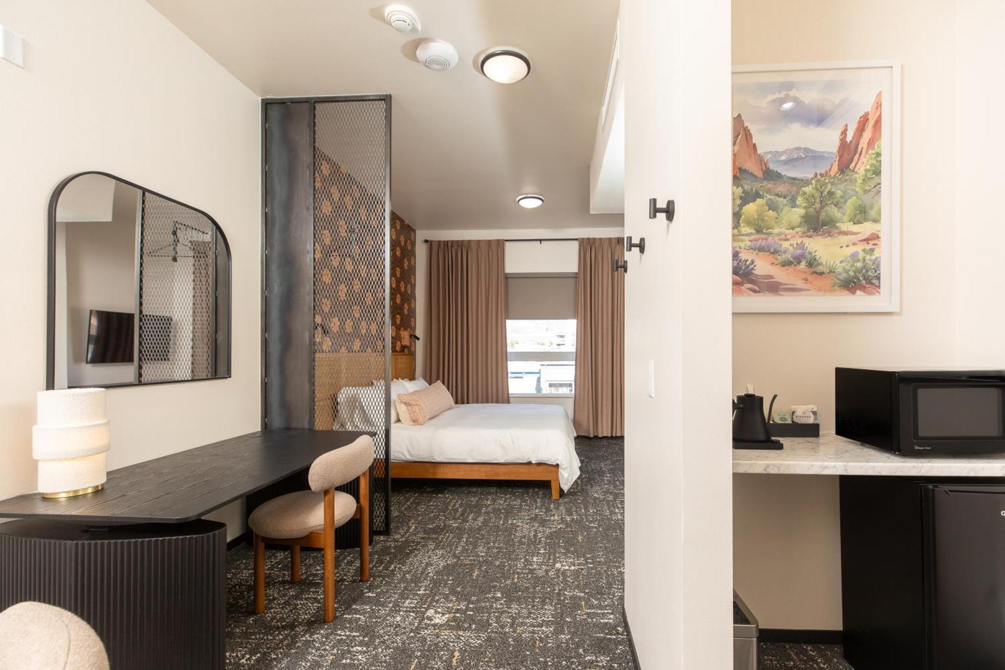 Hotel Kinship Landing à Colorado Springs Extérieur photo